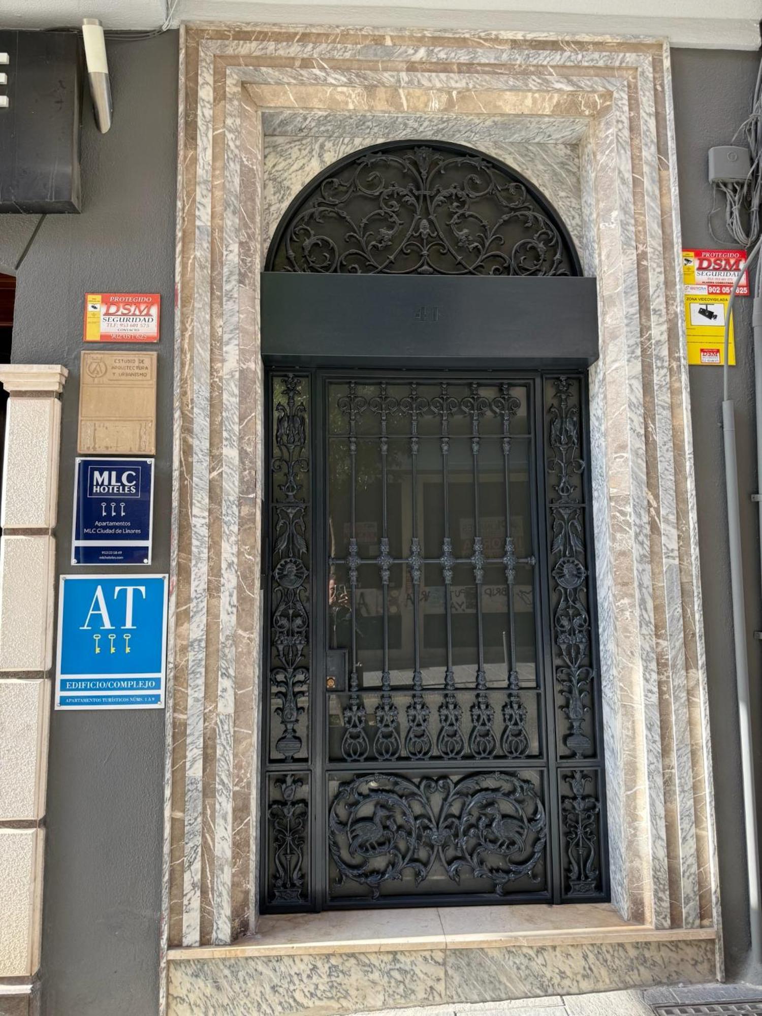 Mlc Ciudad De Linares Apartment *